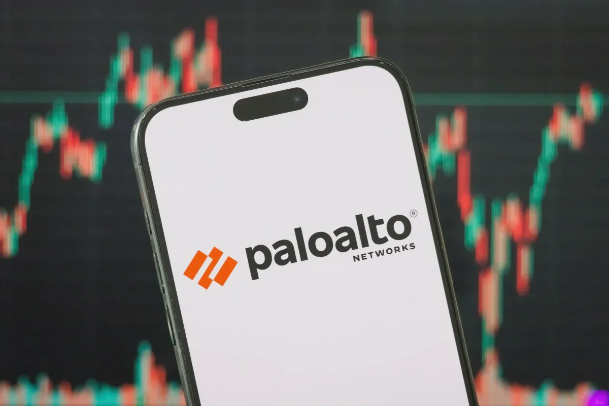 Biểu trưng Palo Alto Networks tại một sự kiện công nghệ