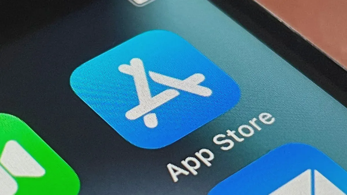Biểu tượng App Store hiển thị trên màn hình iPhone