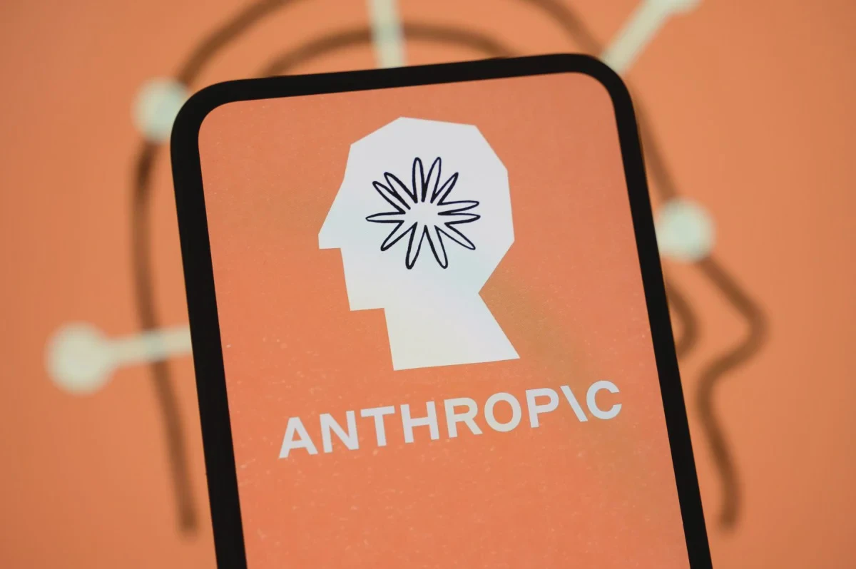Biểu trưng Anthropic hiển thị trên màn hình điện thoại
