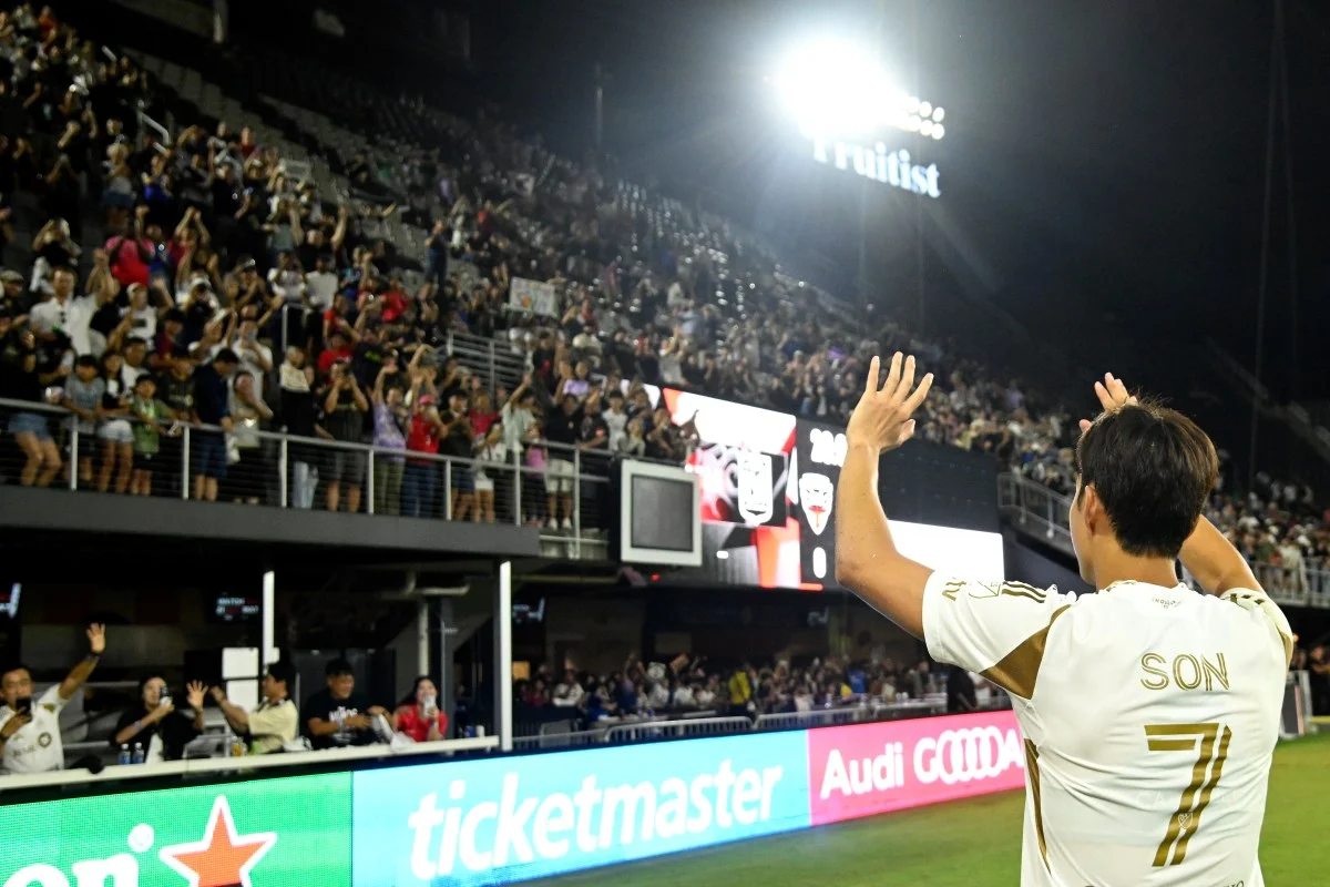 Thrive mở lối, Collaborative đầu tư D.C. United