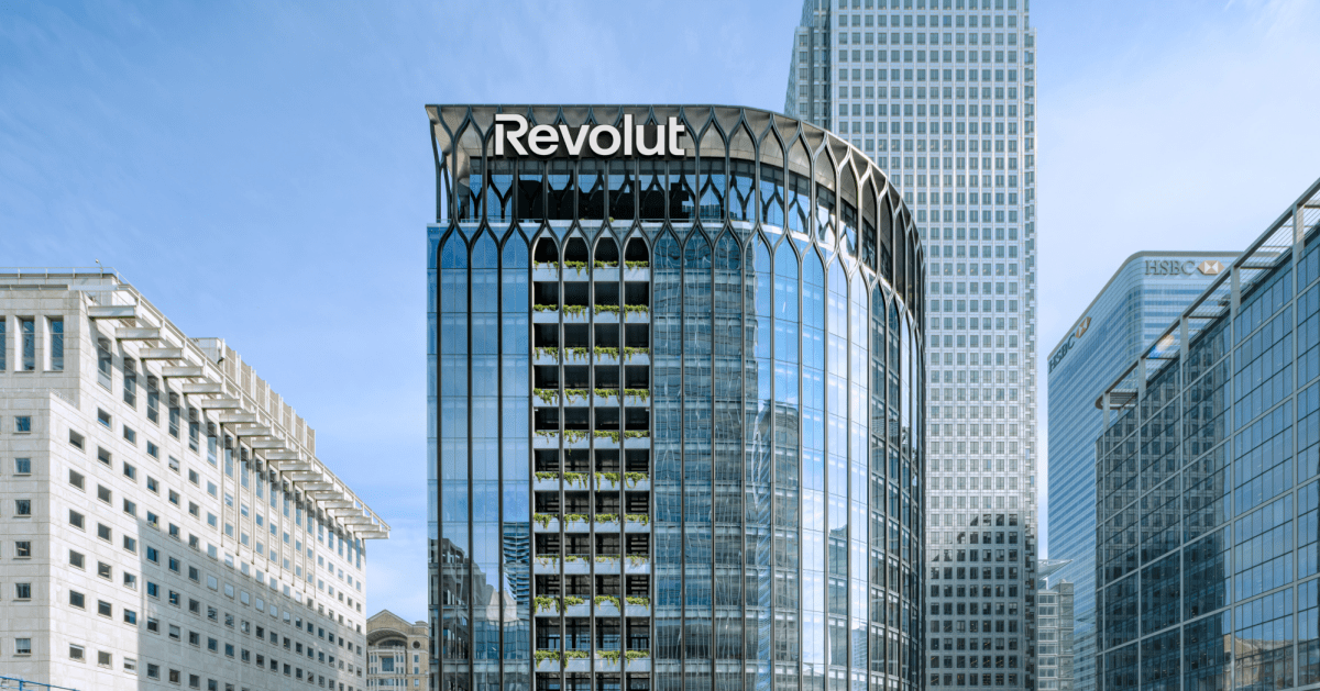 Revolut xác nhận lộ dữ liệu vì yêu cầu chính phủ giả