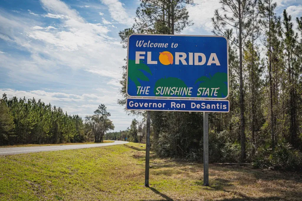 Biển chào mừng người đi đường đến bang Florida