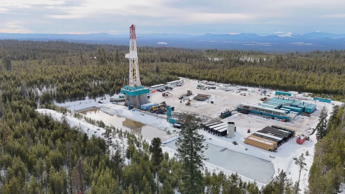 Giàn khoan địa nhiệt Mazama Energy giữa rừng Oregon