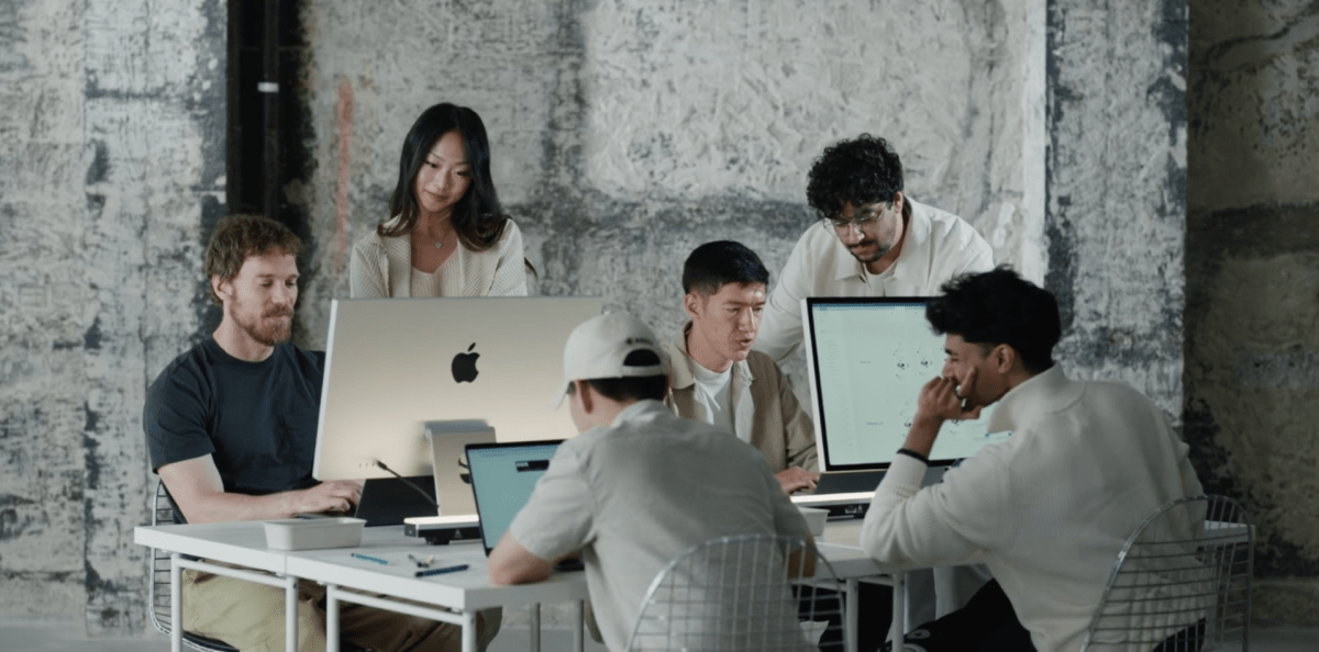 Ando muốn đấu Slack bằng ứng dụng cho người và AI