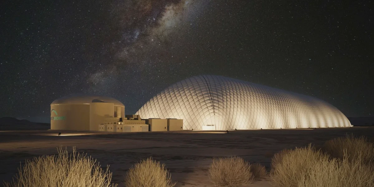 Nhà máy pin carbon dioxide của Energy Dome sáng đèn vào ban đêm