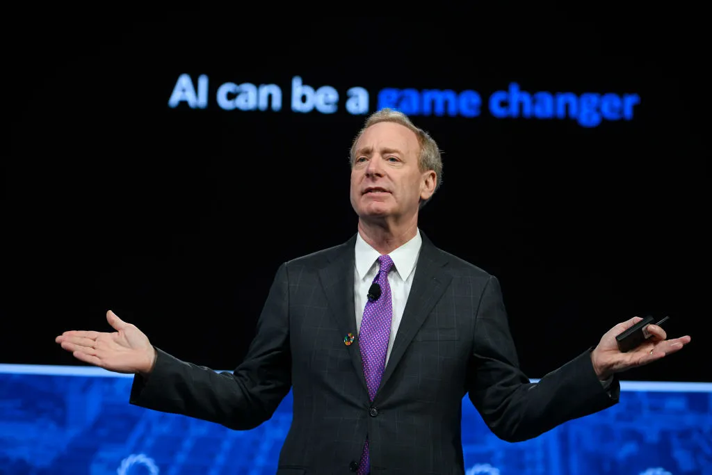 Brad Smith, President Microsoft: Anh nên dẫn dắt quản lý AI