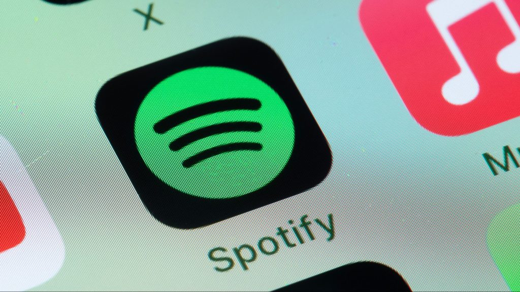 Spotify trên iOS 27 gọi Siri tự nhiên hơn