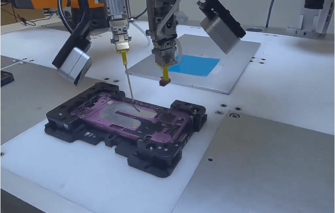 Industrial Next muốn robot đổi việc trong vài phút