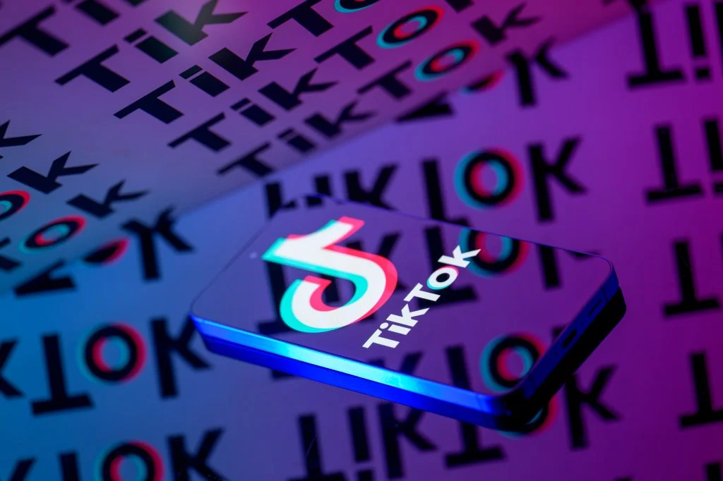 TikTok bị tố phớt lờ cảnh báo an toàn trẻ em